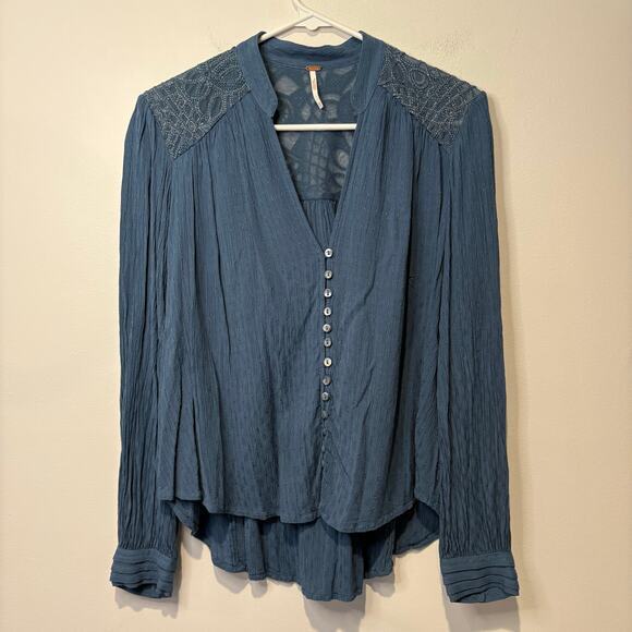 Free People‎ Women's Blue Blouse Boho Flowy Hippie Size XS Button Front - Picture 1 of 6